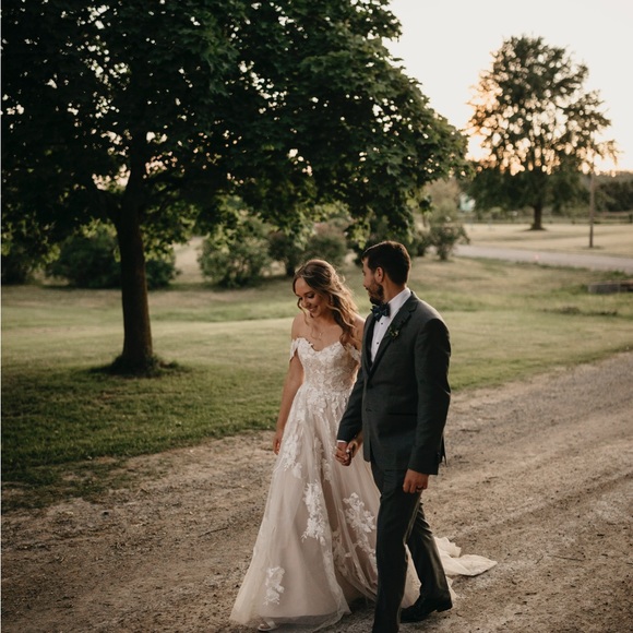 Madilane Elora wedding gown - Picture 4 of 6